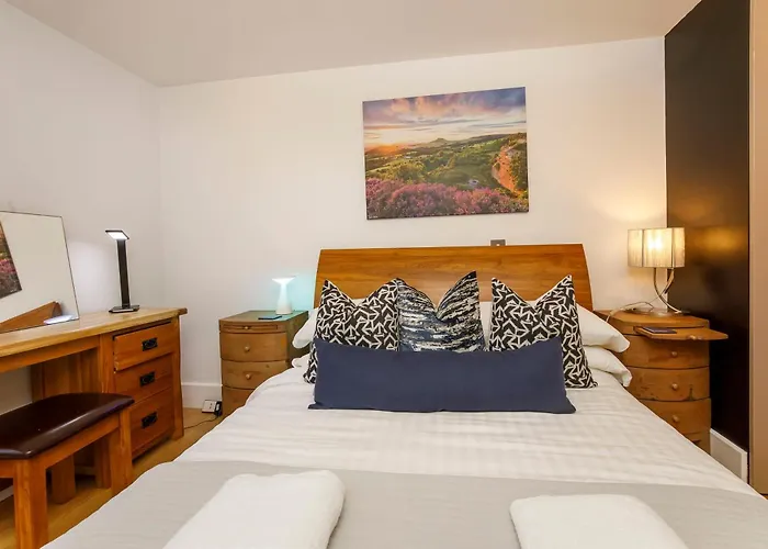 Robyn's Retreat-free Parking *